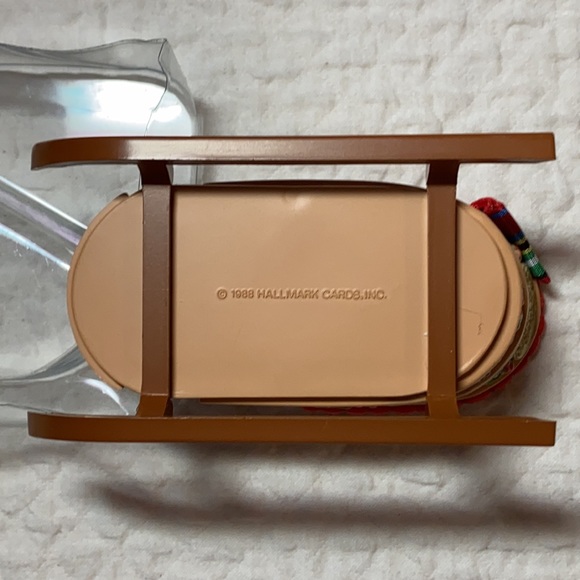 Vintage 1988 “Sleighful of Dreams” Hallmark Ornament Collector’s Club w/ Box - Picture 6 of 13